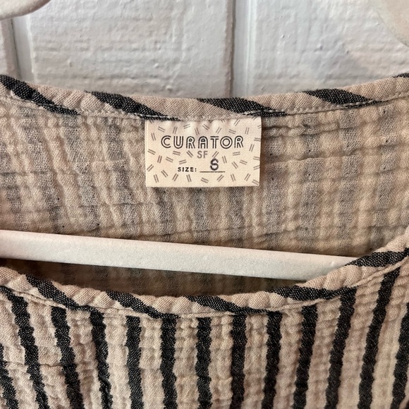 Curator cropped linen top - Picture 3 of 4